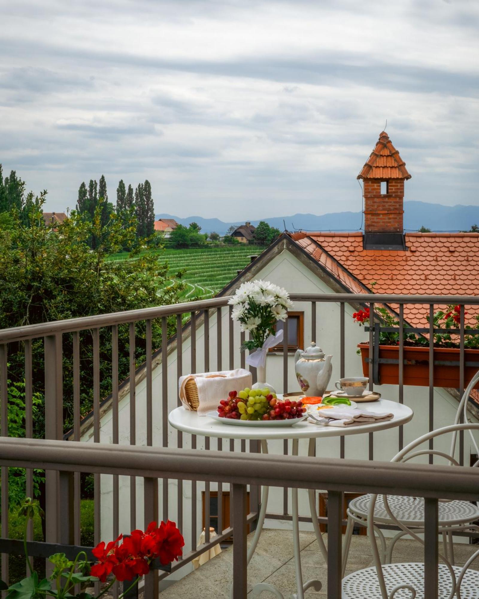 Dvorec Jeruzalem Ivanjkovci Exterior foto
